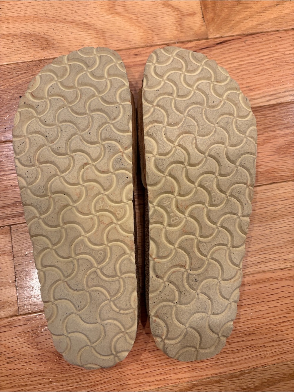Birkenstock Women’s Brown Suede Single-Buckle Slide Sandals - Picture 8 of 8